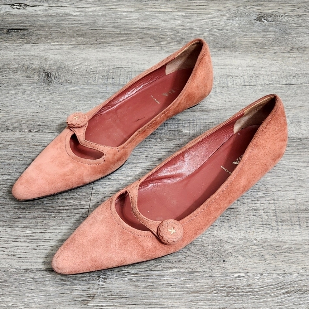 Vintage Prada Suede‎ PointyToe Flats - Picture 3 of 11